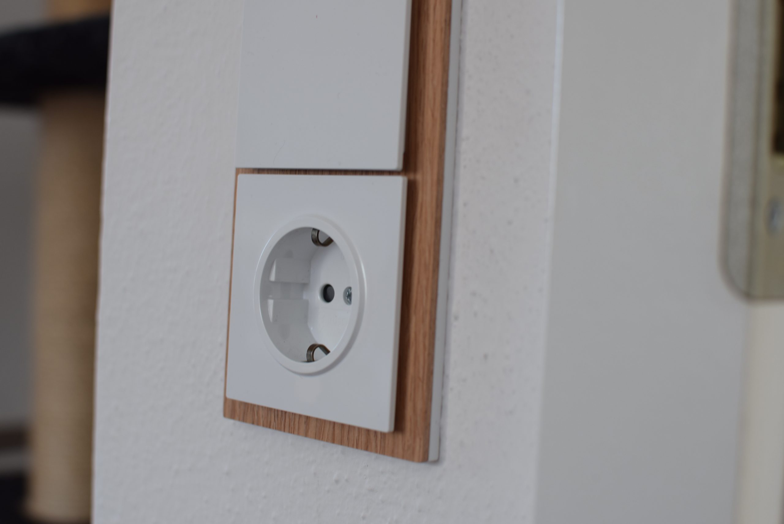 Steckdose mit fachgerechter Elektroinstallation durch lokalen Elektrodienst – Strom ohne Kompromisse